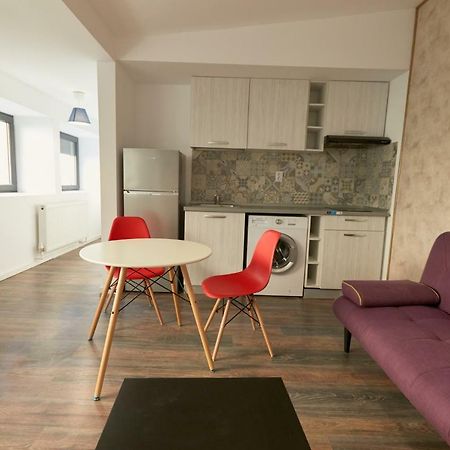 Stanford Apartments Bucharest Luaran gambar